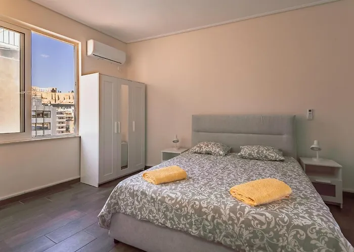Acropolis Comfy Home In The Heart Of Athens For 4